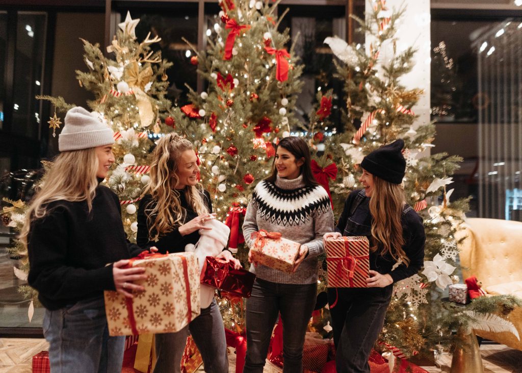 Guests exchanging gifts at The Josie